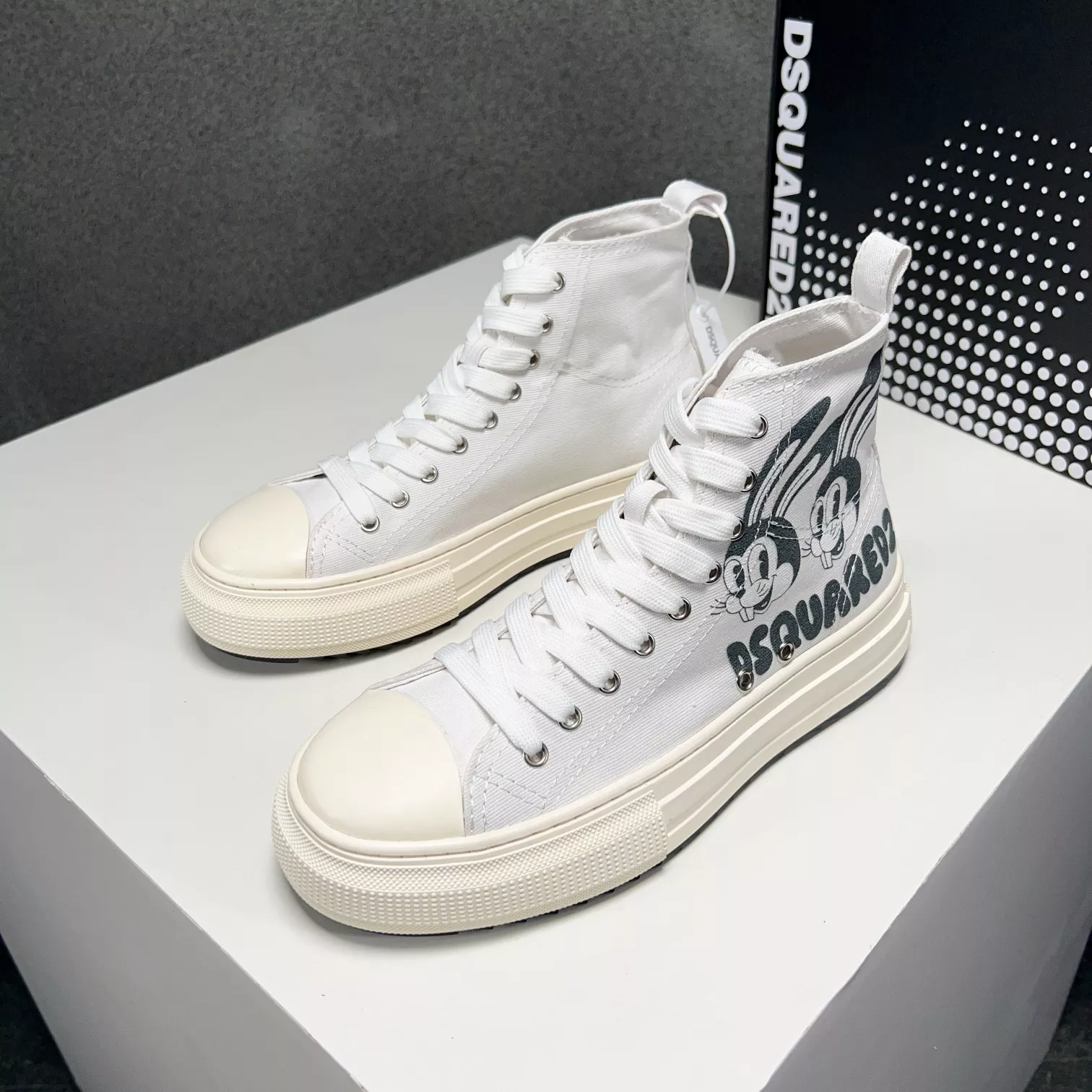 Reliable 2950 Dsquared High Tops Shoes For Men