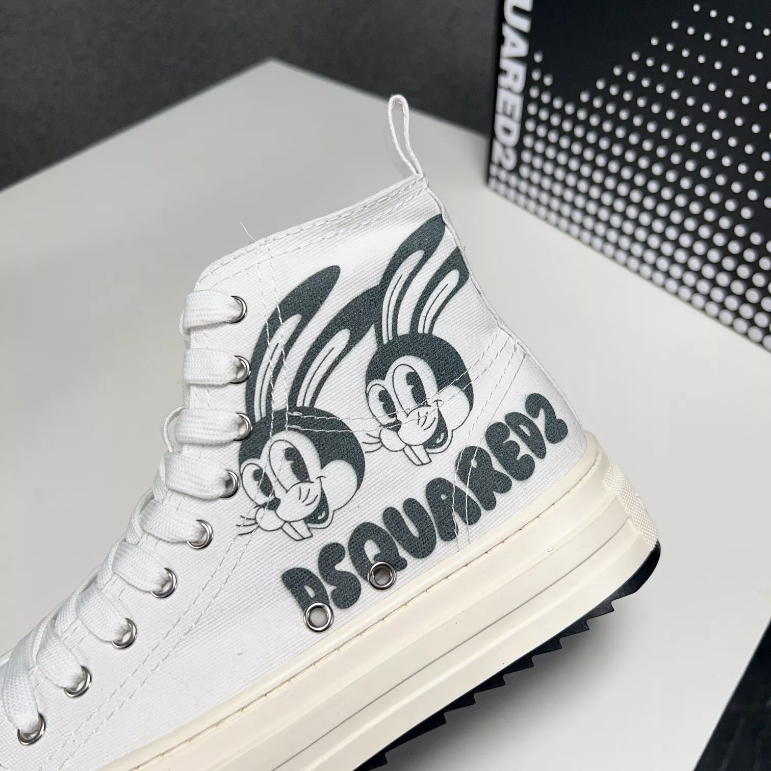 Reliable 2950 Dsquared High Tops Shoes For Men