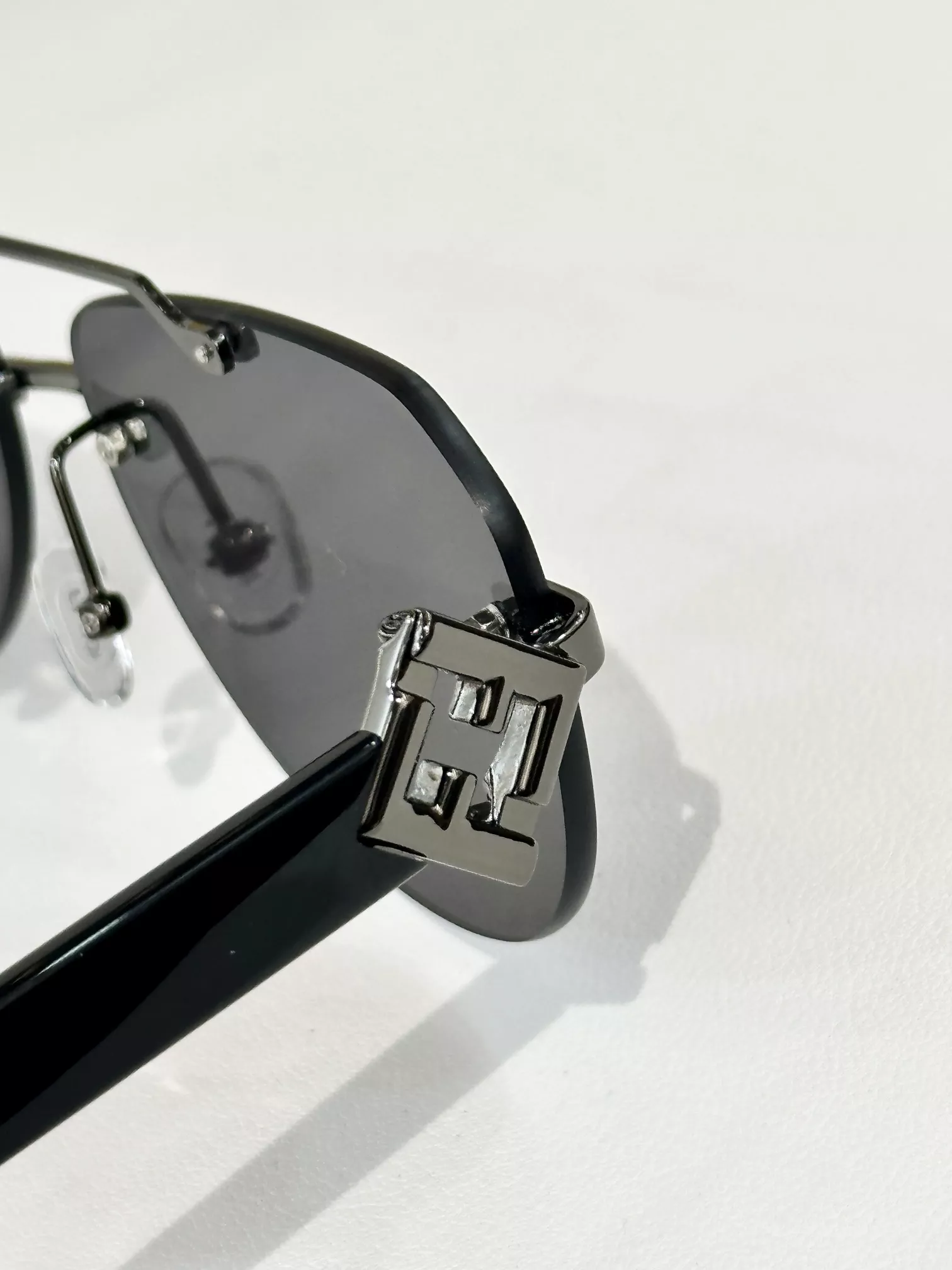Reliable 2985 Fendi AAA Quality Sunglasses