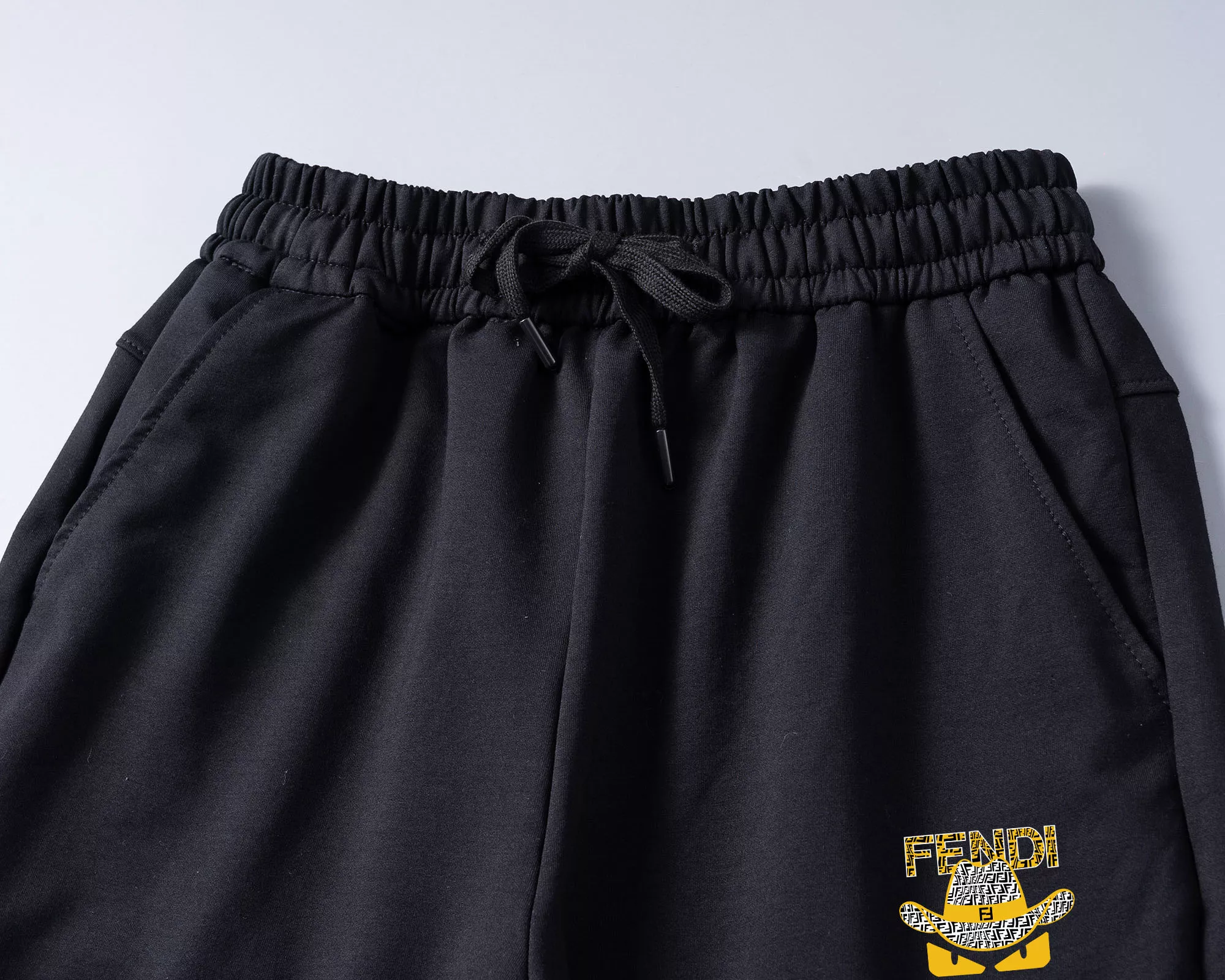 Reliable 3161 Fendi Tracksuits Sleeveless For Men