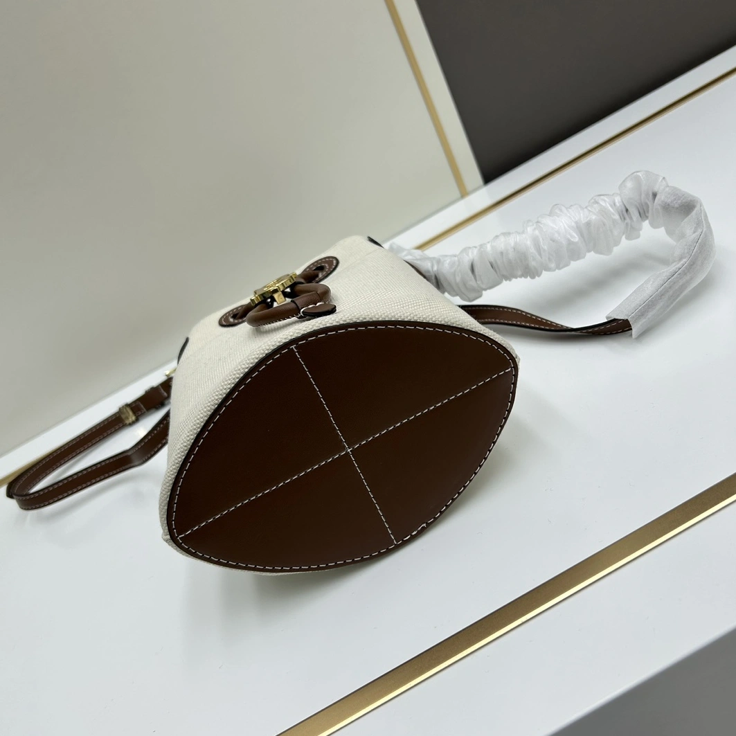 Reliable 3205 Burberry AAA Quality Messenger Bags For Women