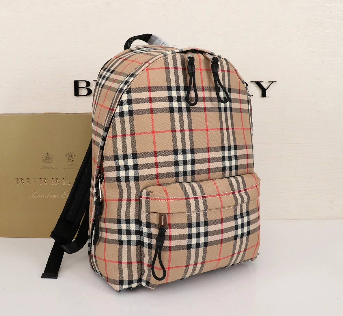 Reliable 3518 Burberry AAA Man Backpacks