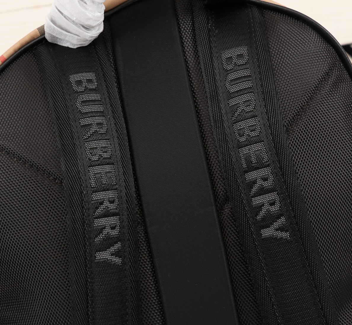 Reliable 3518 Burberry AAA Man Backpacks