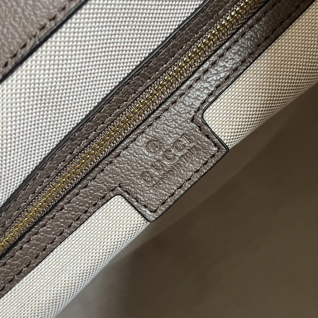 Reliable 361 Gucci AAA Quality Shoulder Bags For Women