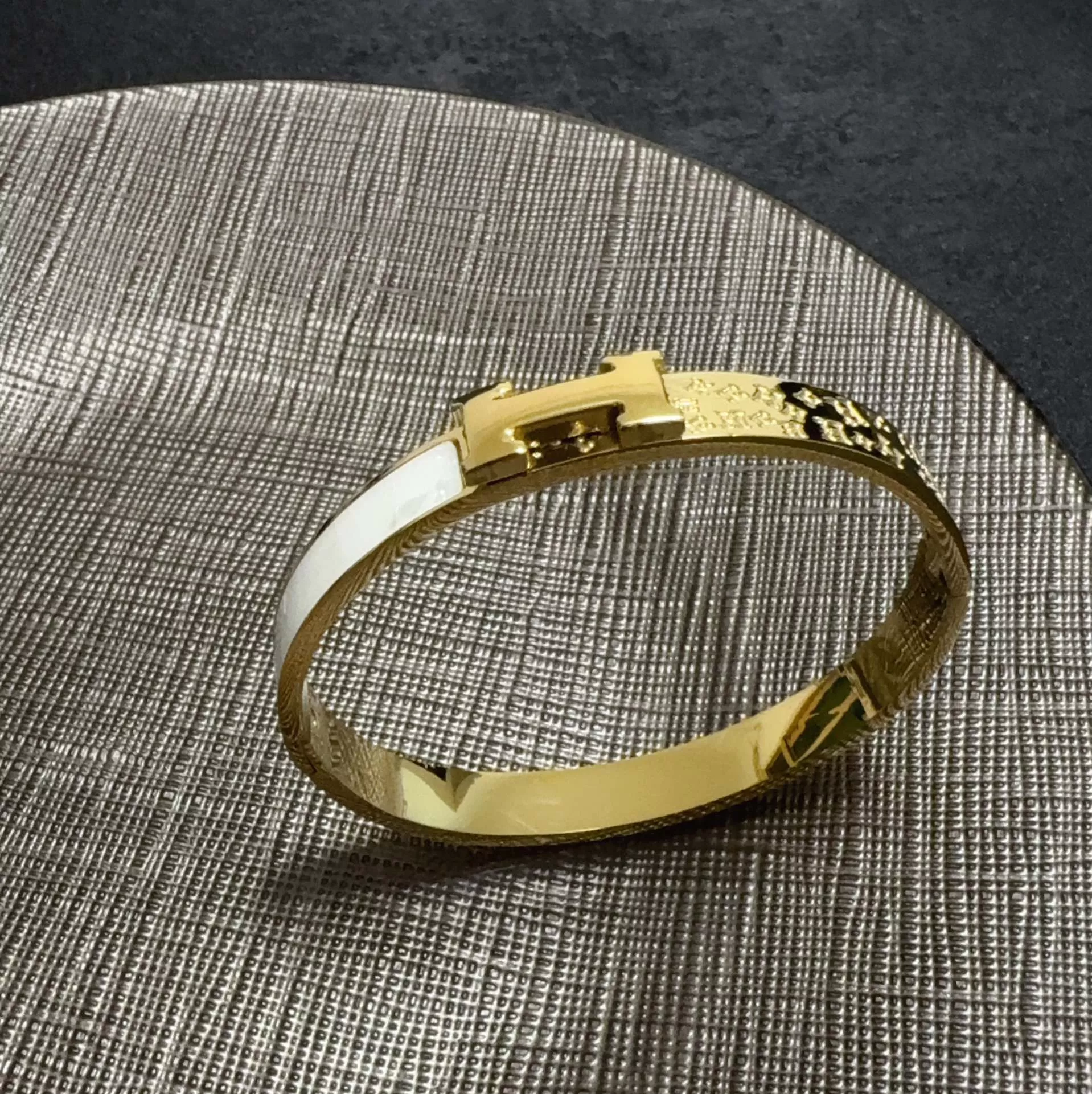 Reliable 3682 Hermes Bracelets