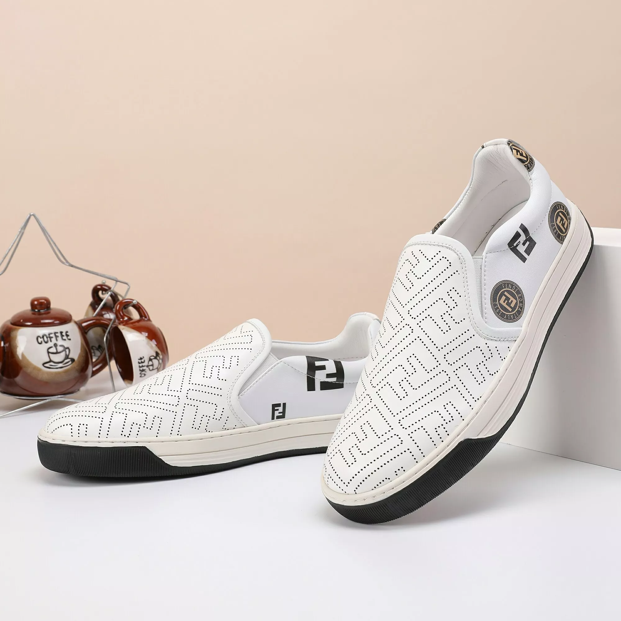 Reliable 3832 Fendi Casual Shoes For Men