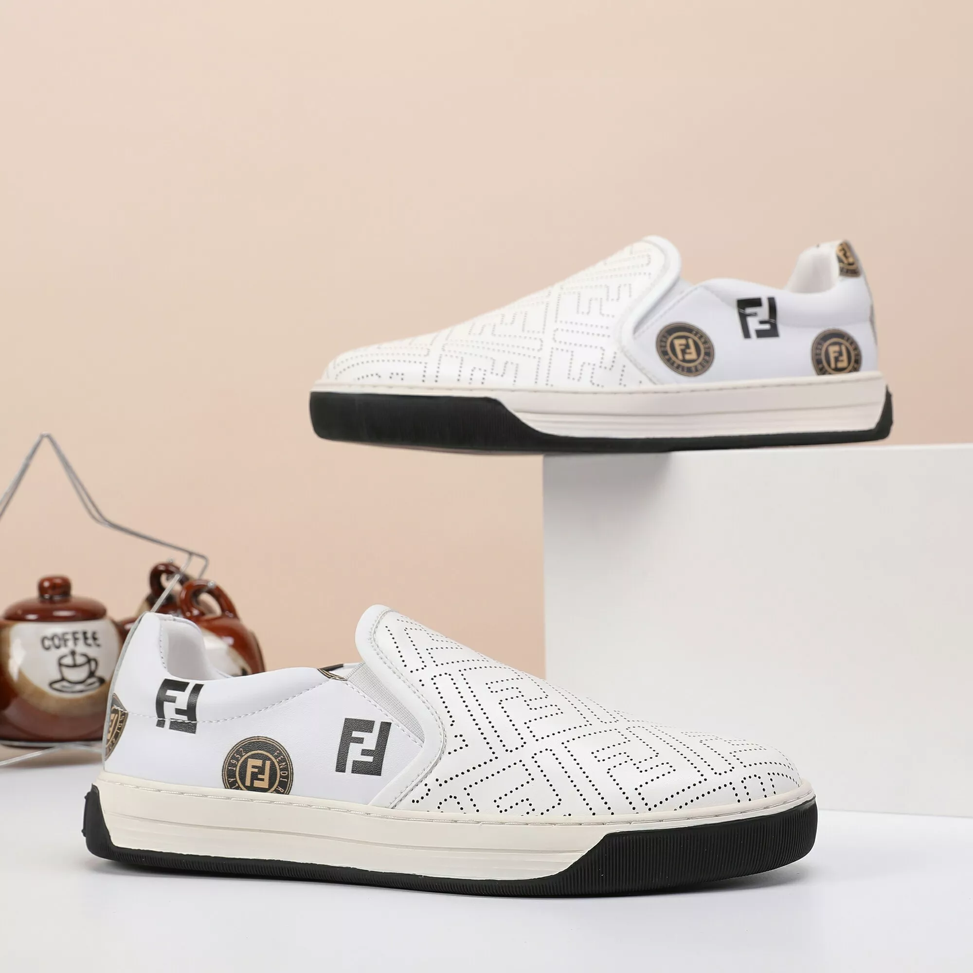 Reliable 3832 Fendi Casual Shoes For Men