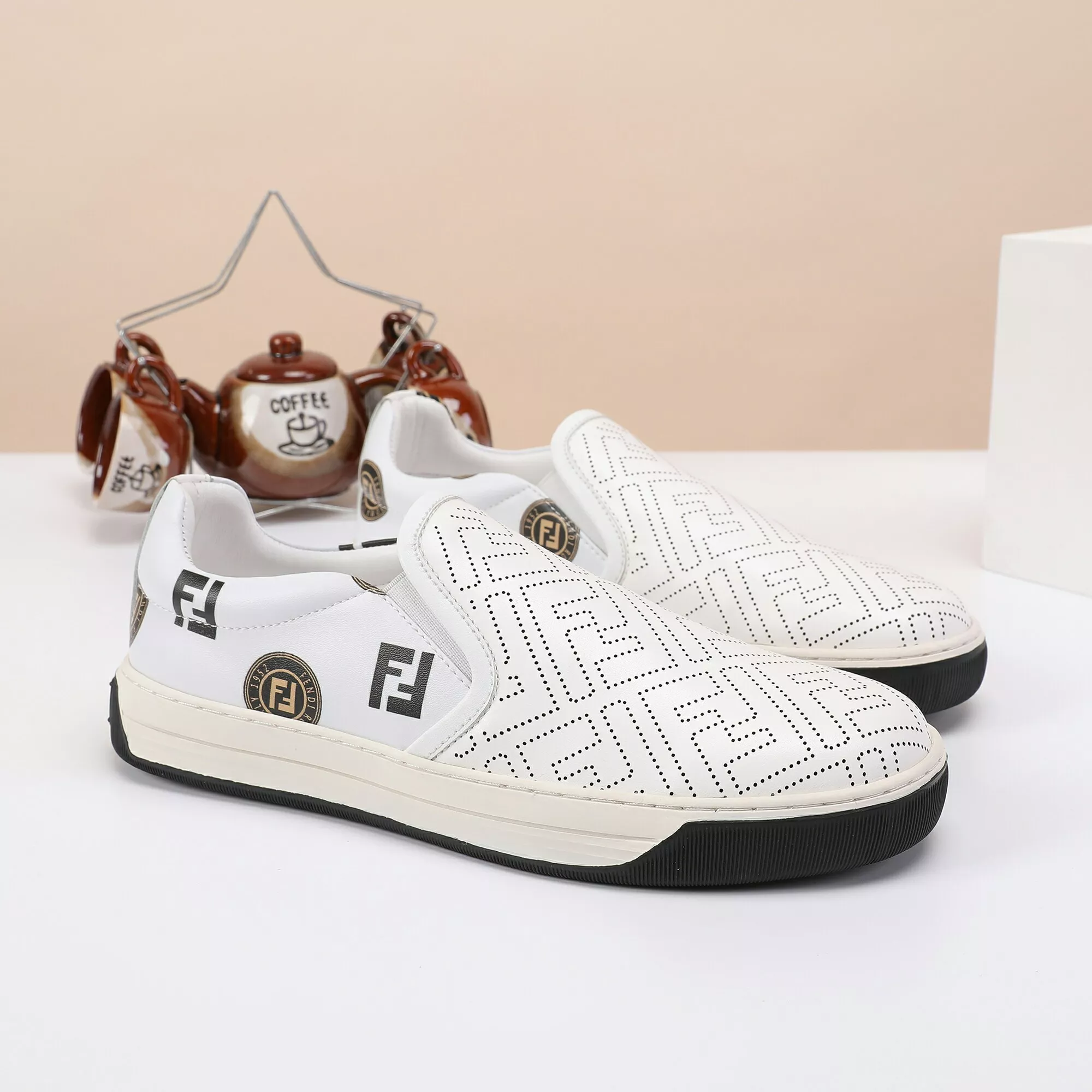 Reliable 3832 Fendi Casual Shoes For Men