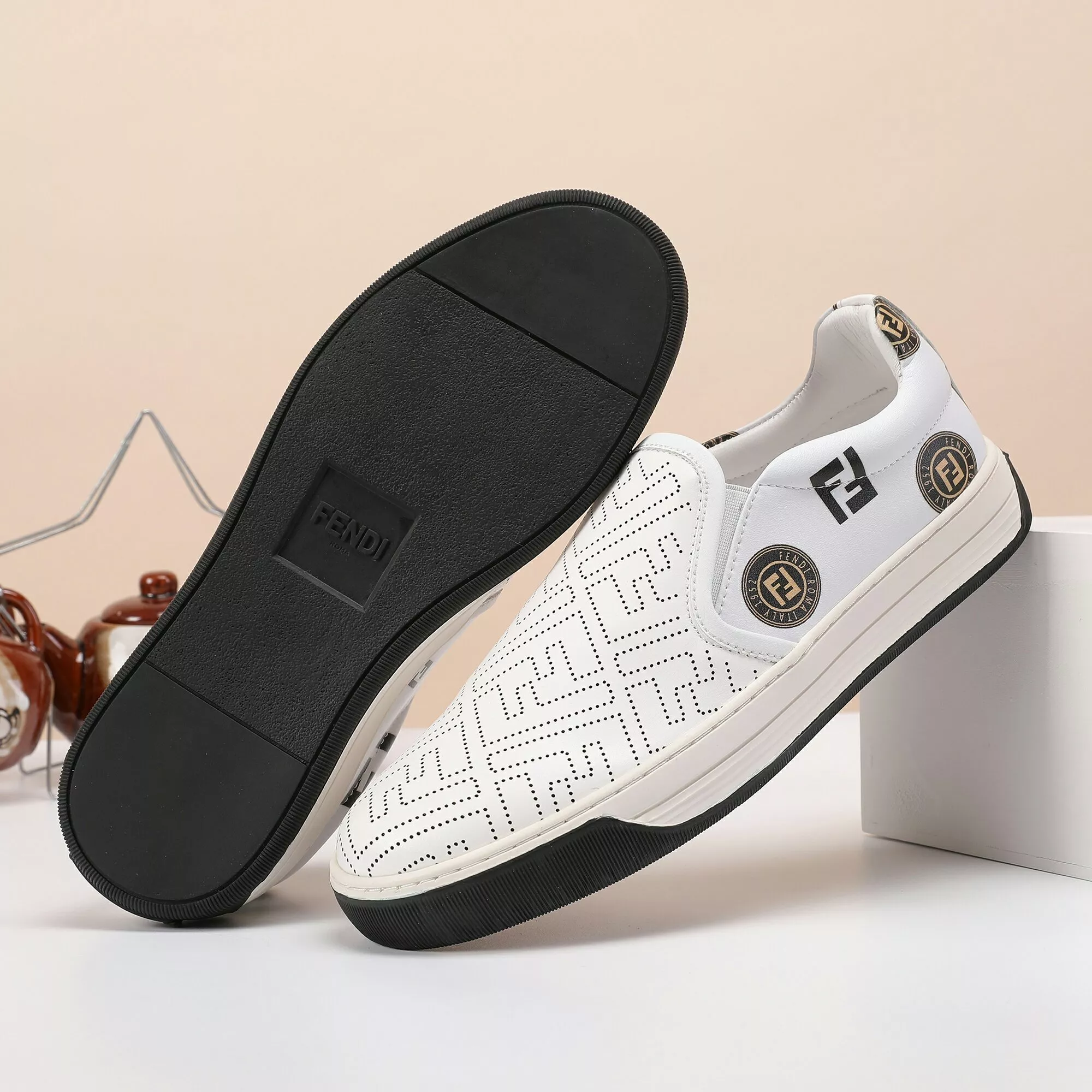 Reliable 3832 Fendi Casual Shoes For Men