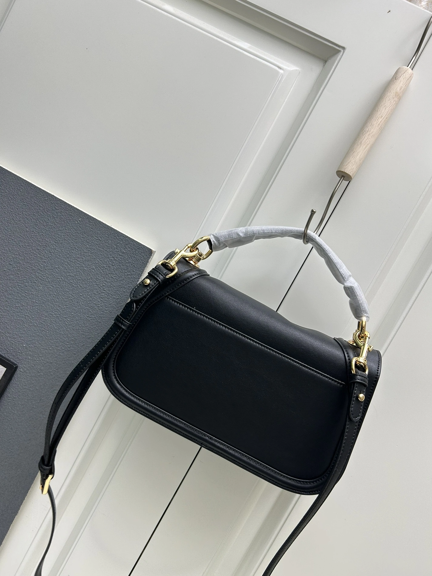 Reliable 4078 Gucci AAA Quality Messenger Bags For Women