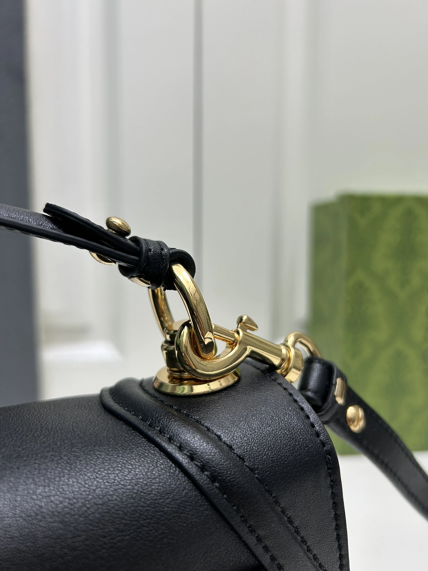 Reliable 4078 Gucci AAA Quality Messenger Bags For Women