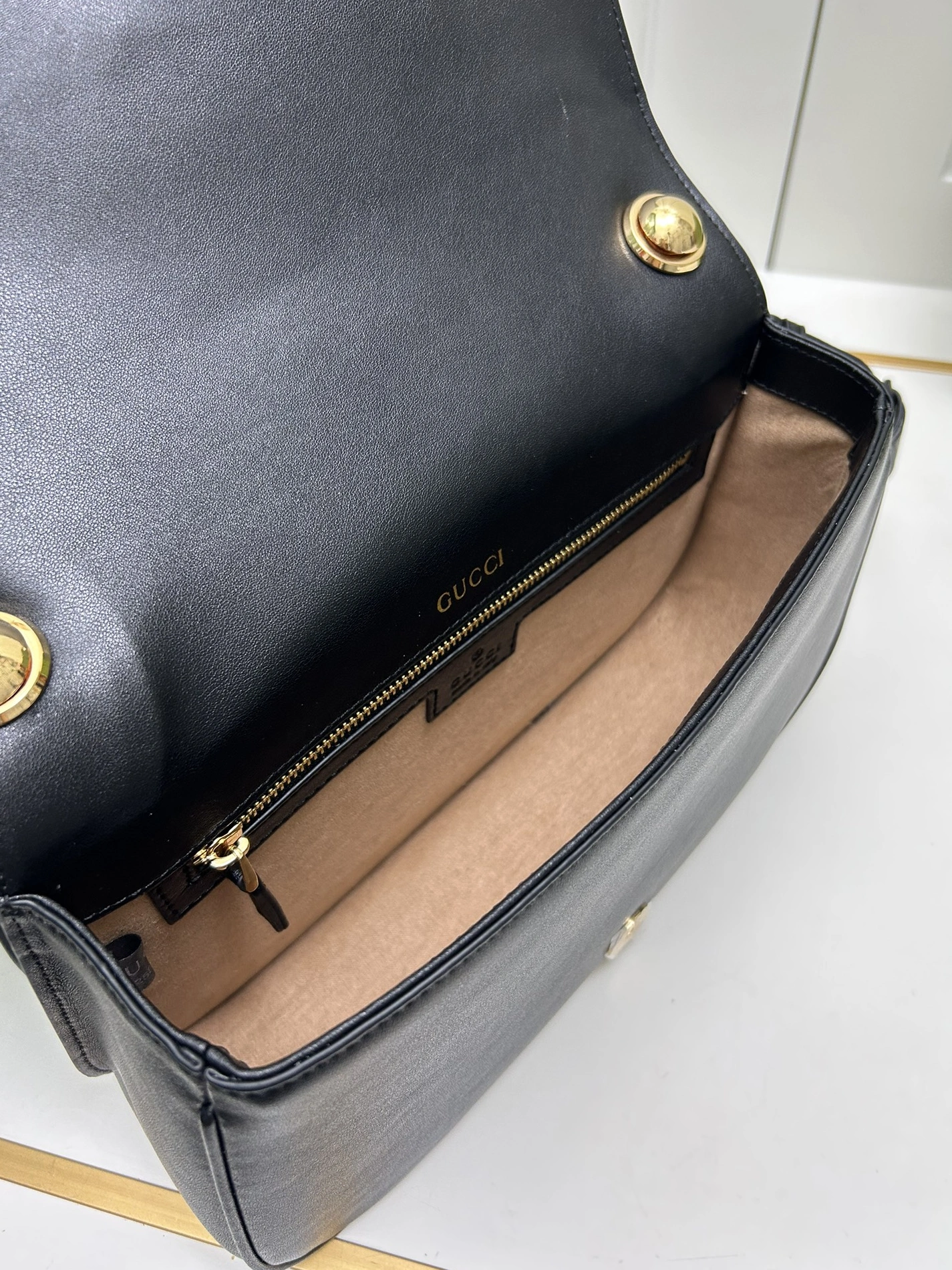 Reliable 4078 Gucci AAA Quality Messenger Bags For Women