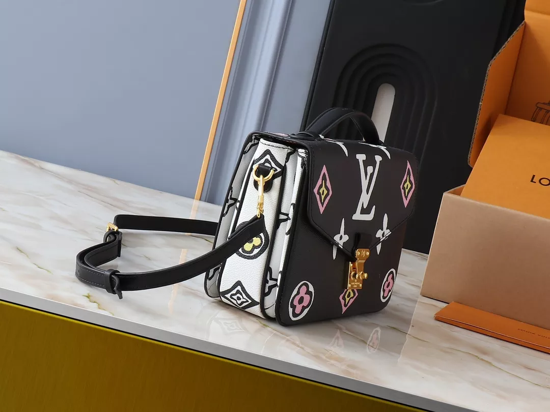 Reliable 4107 Louis Vuitton AAA Quality Messenger Bags For Women