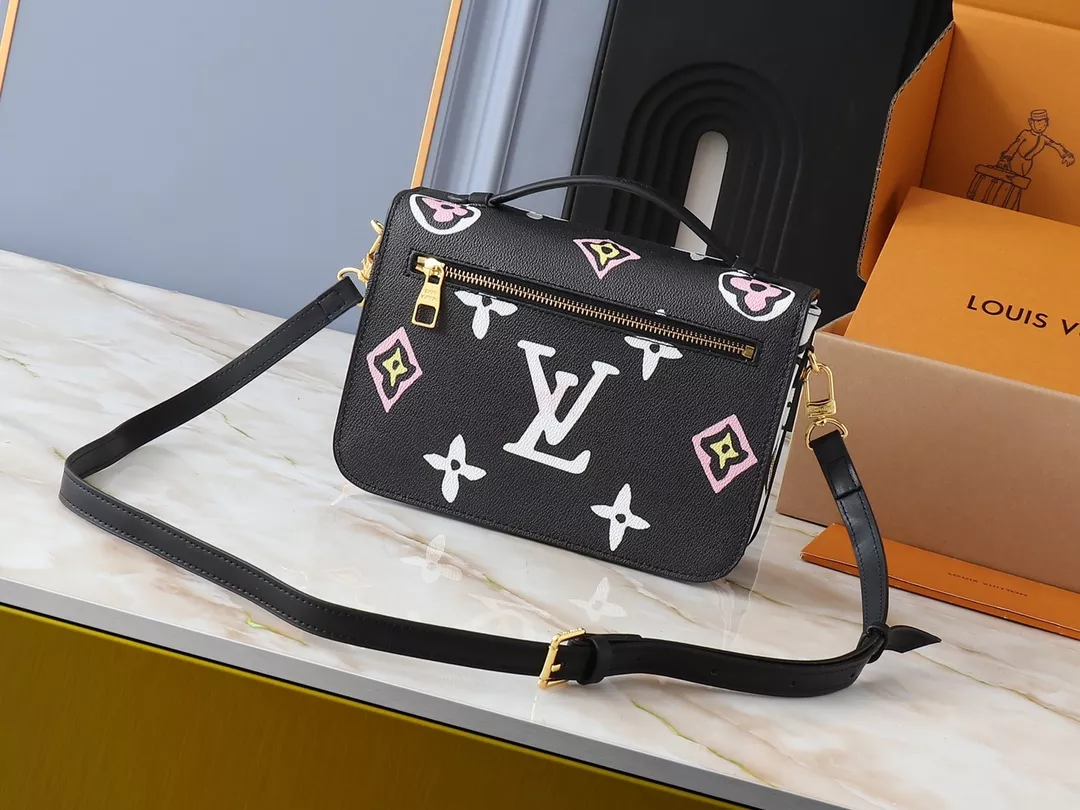 Reliable 4107 Louis Vuitton AAA Quality Messenger Bags For Women