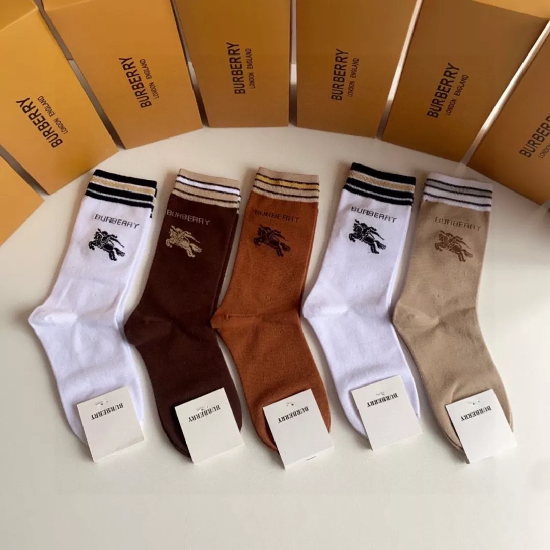 Reliable 4405 Burberry Socks