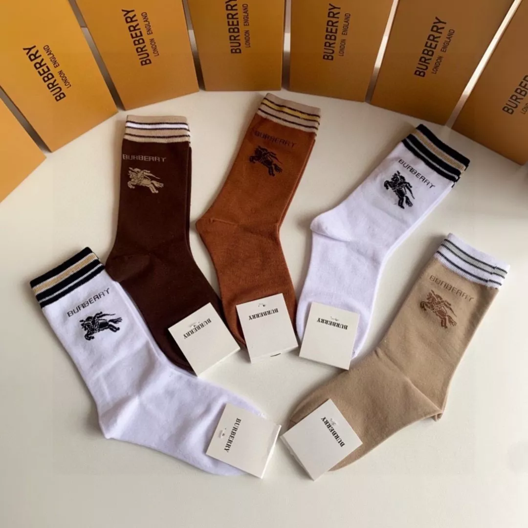 Reliable 4405 Burberry Socks