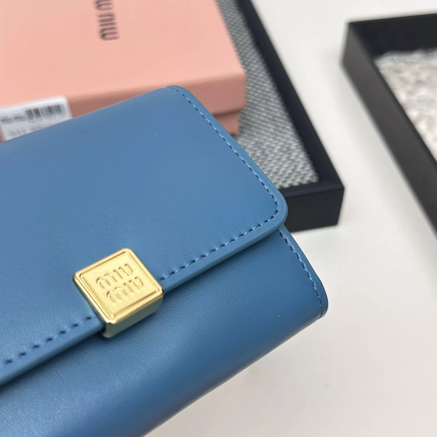 Reliable 4718 MIU MIU Wallets