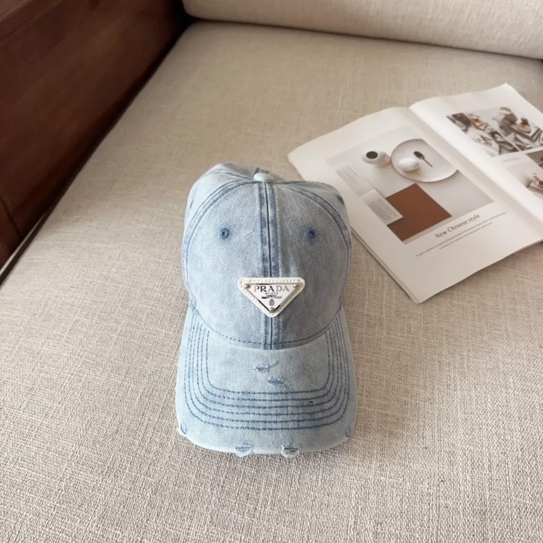 Reliable 5139 Prada Caps