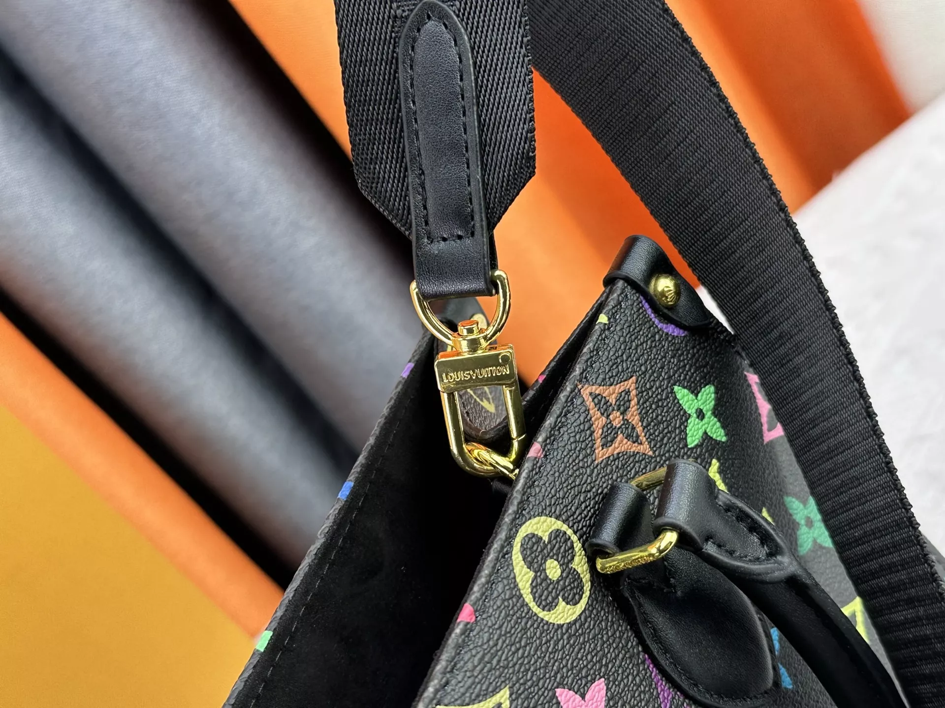 Reliable 5266 Louis Vuitton AAA Quality Handbags For Women