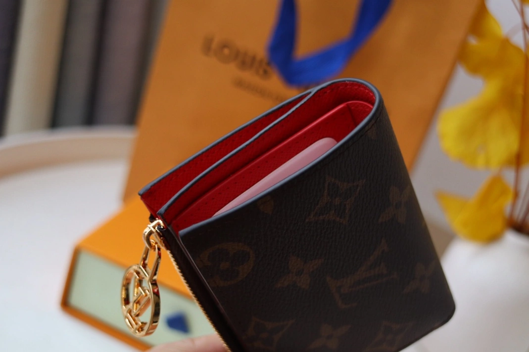 Reliable 5370 Louis Vuitton AAA Quality Card Case In Red