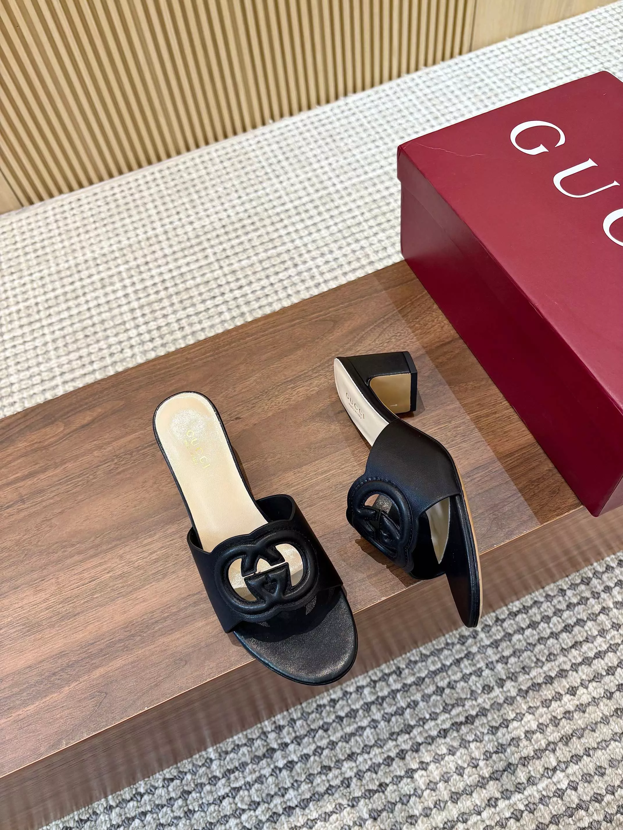 Reliable 552 Gucci Slippers For Women