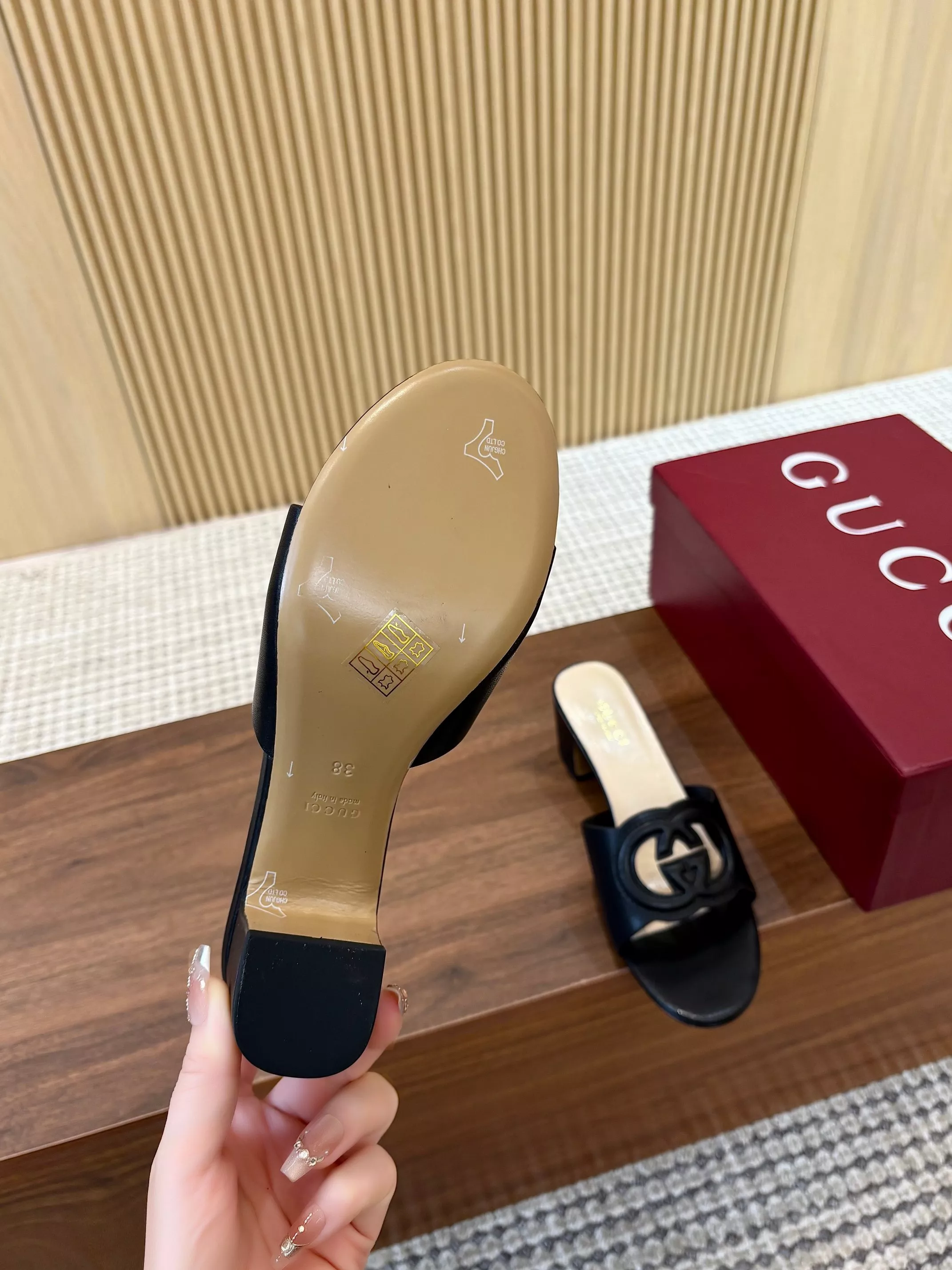 Reliable 552 Gucci Slippers For Women