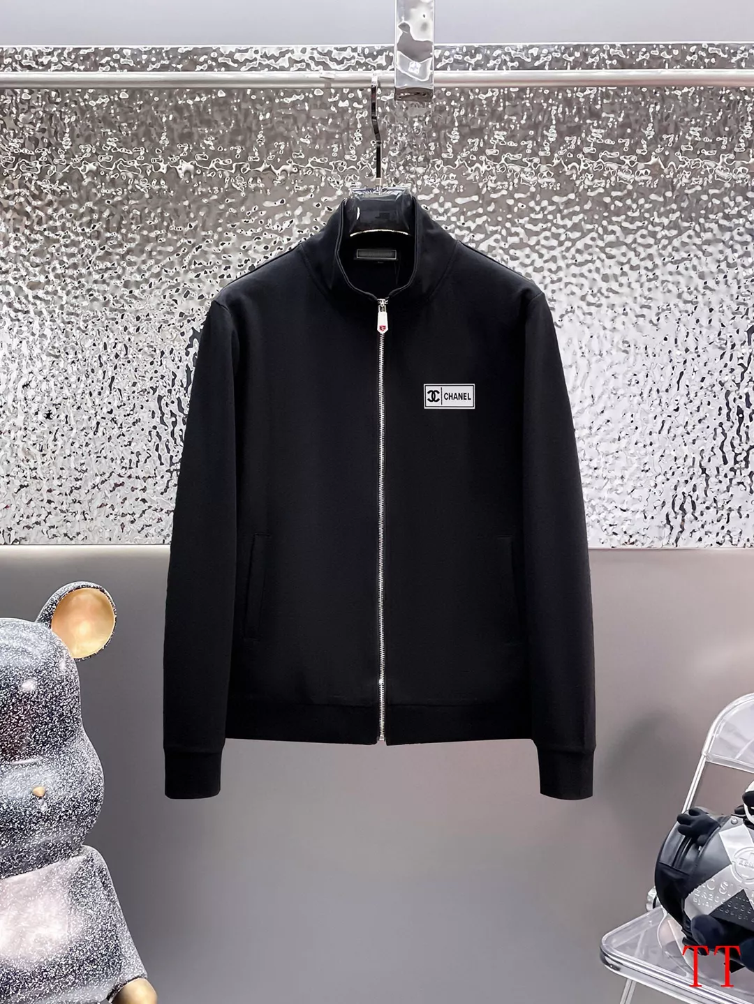 Reliable 5752 Chanel Tracksuits Long Sleeved For Men