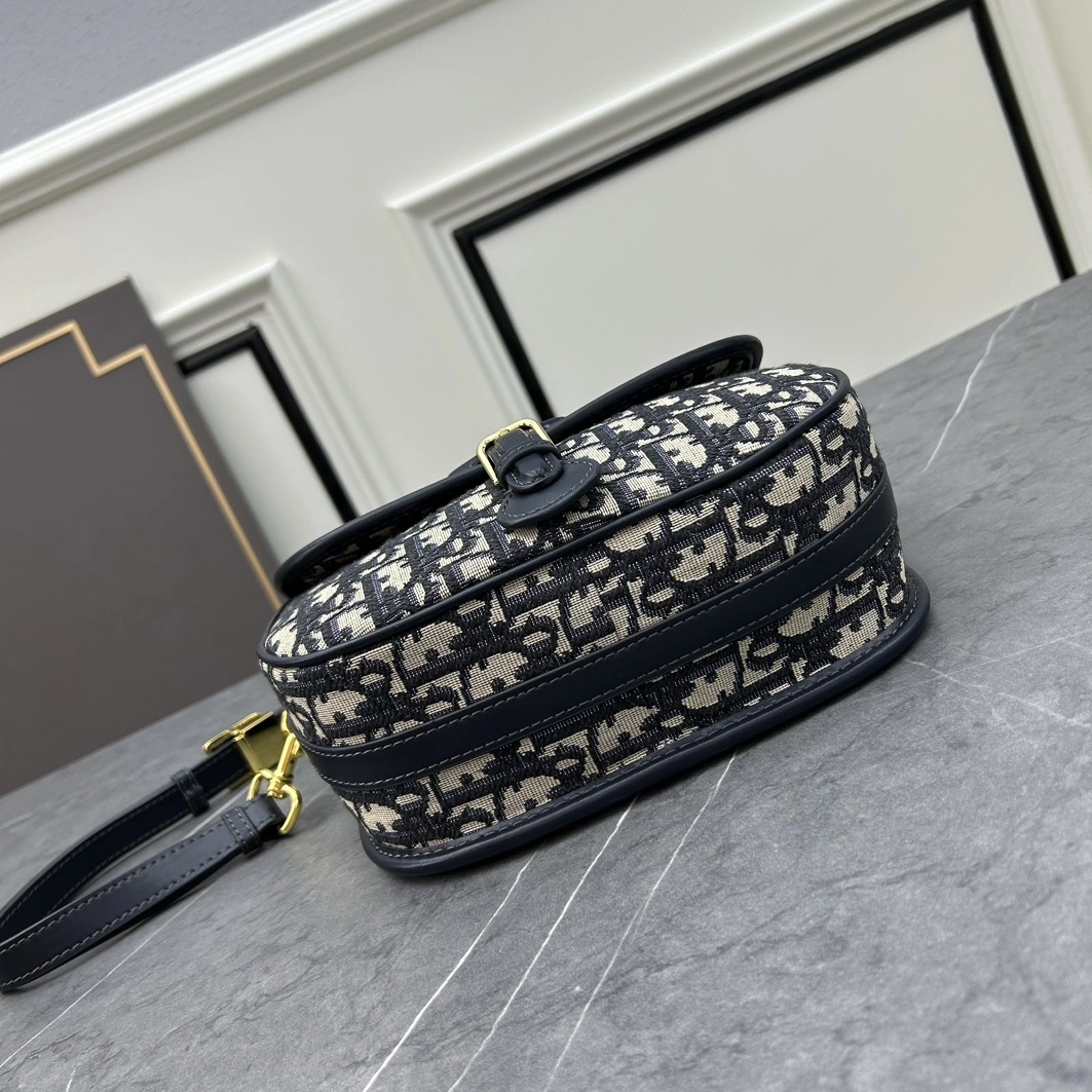 Reliable 5830 Christian Dior AAA Quality Messenger Bags For Women