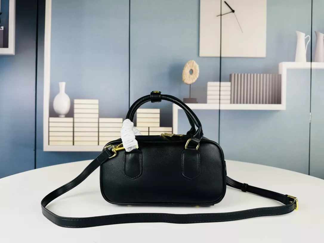 Reliable 6025 MIU MIU AAA Quality Handbags For Women