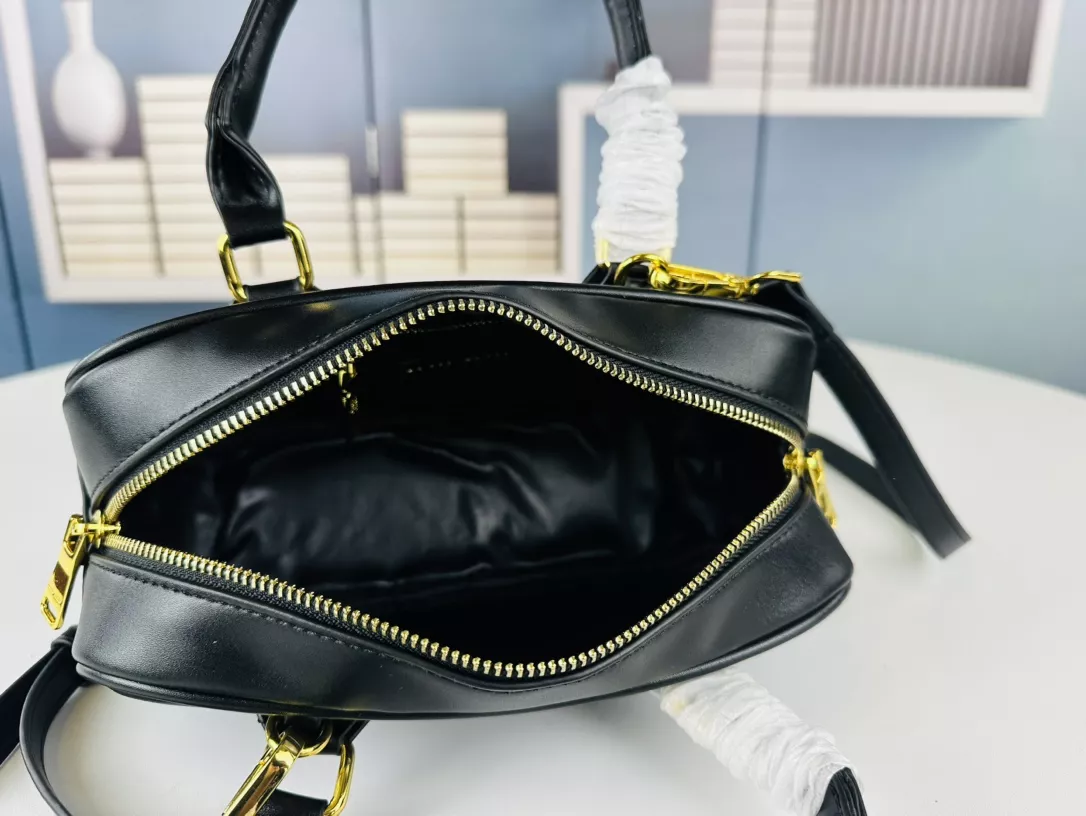 Reliable 6025 MIU MIU AAA Quality Handbags For Women