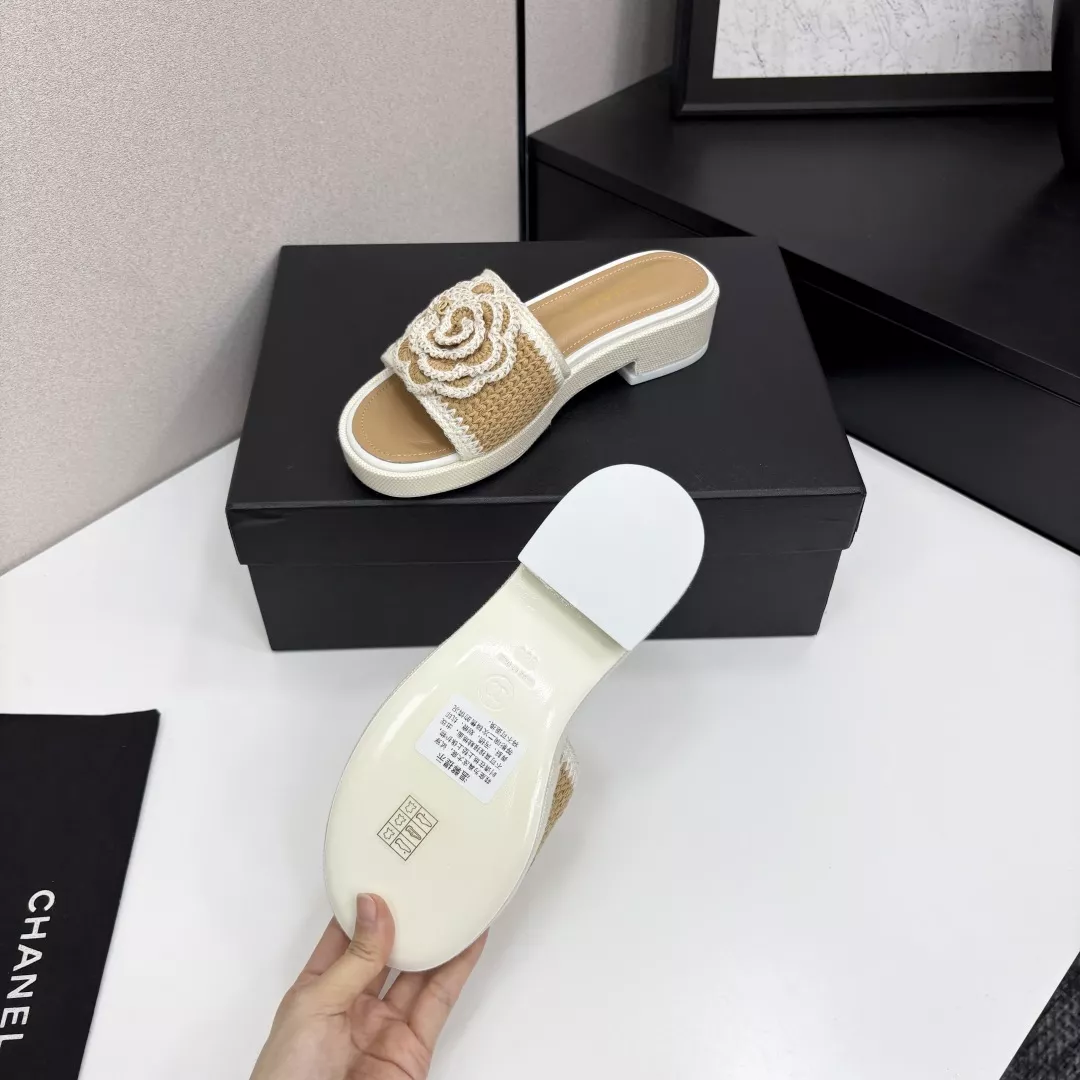 Reliable 6075 Chanel Slippers For Women