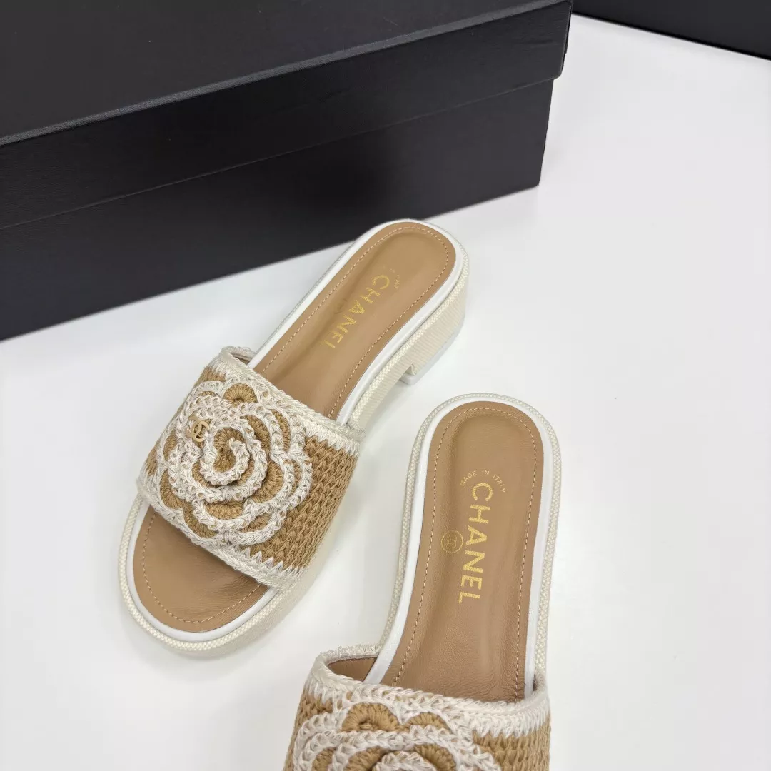 Reliable 6075 Chanel Slippers For Women