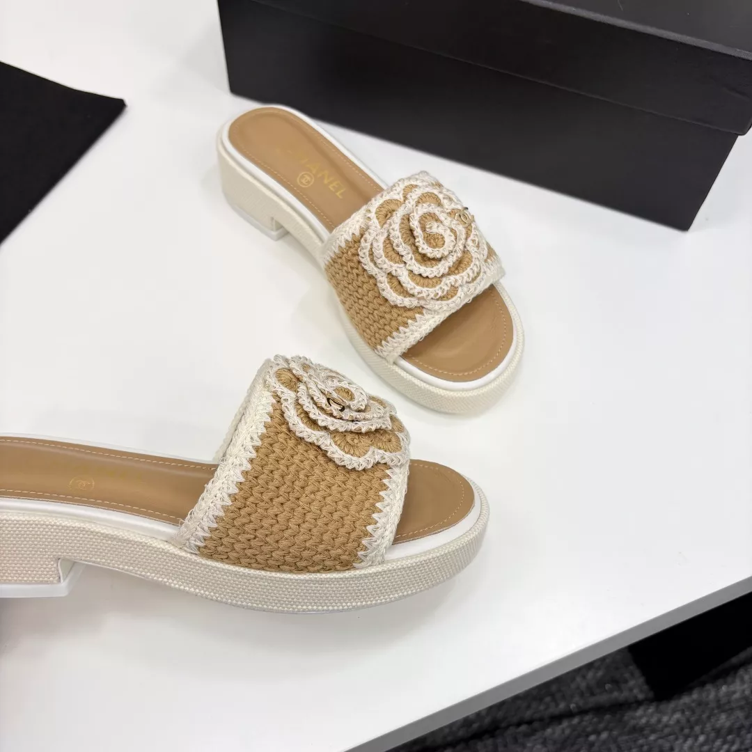 Reliable 6075 Chanel Slippers For Women