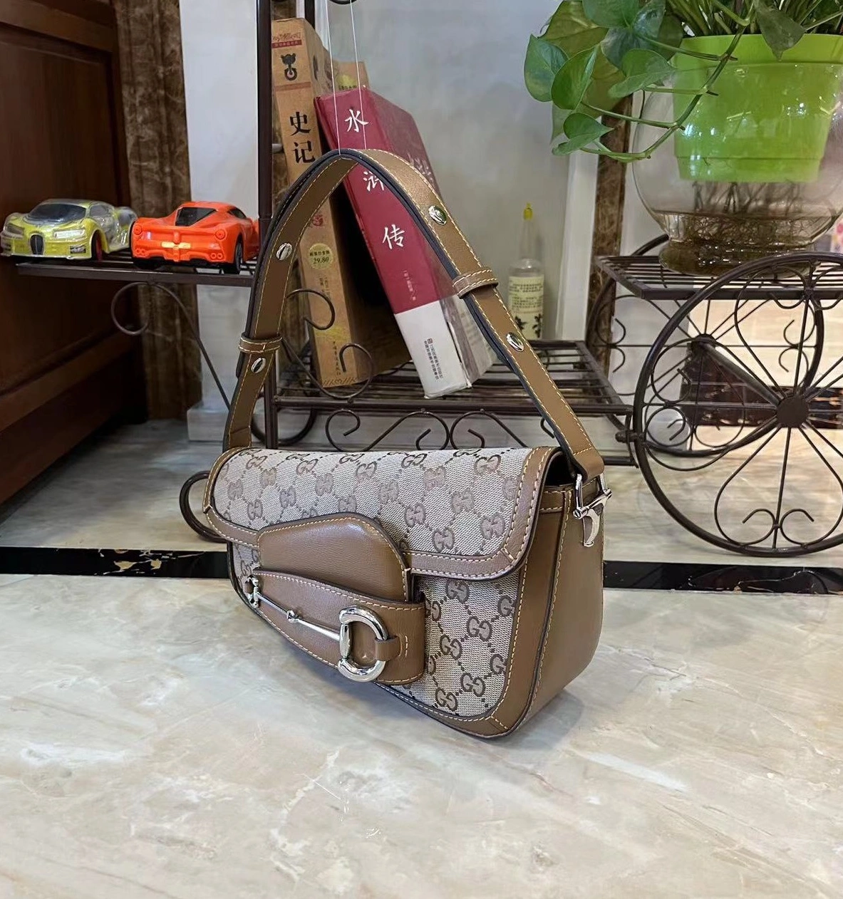 Reliable 6183 Gucci AAA Quality Shoulder Bags For Women