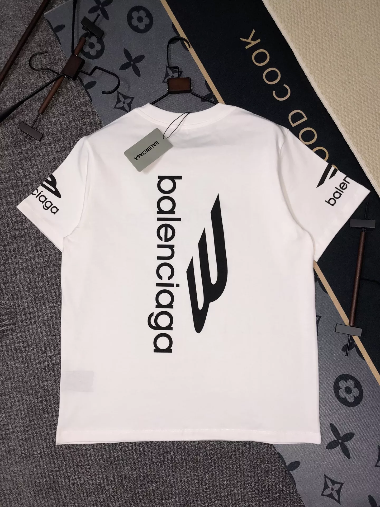 Reliable 6249 Balenciaga T-Shirts Short Sleeved For Unisex