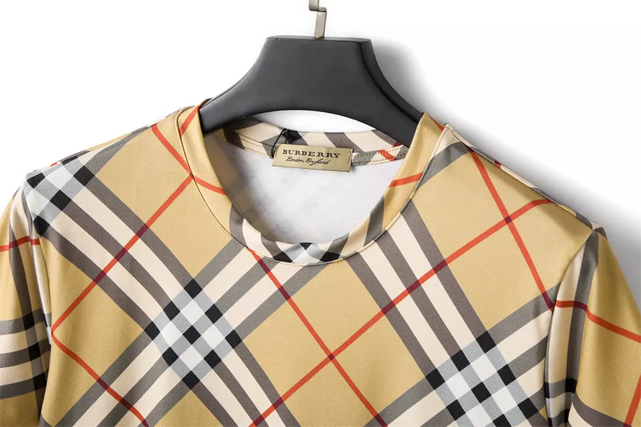 Reliable 6543 Burberry T-Shirts Short Sleeved For Men