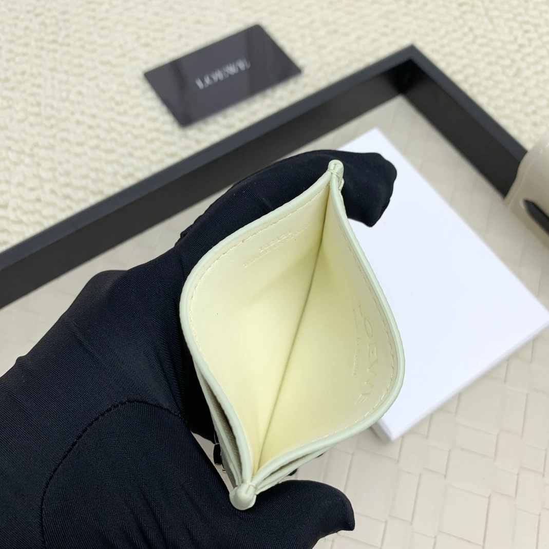Reliable 6559 LOEWE Card Case