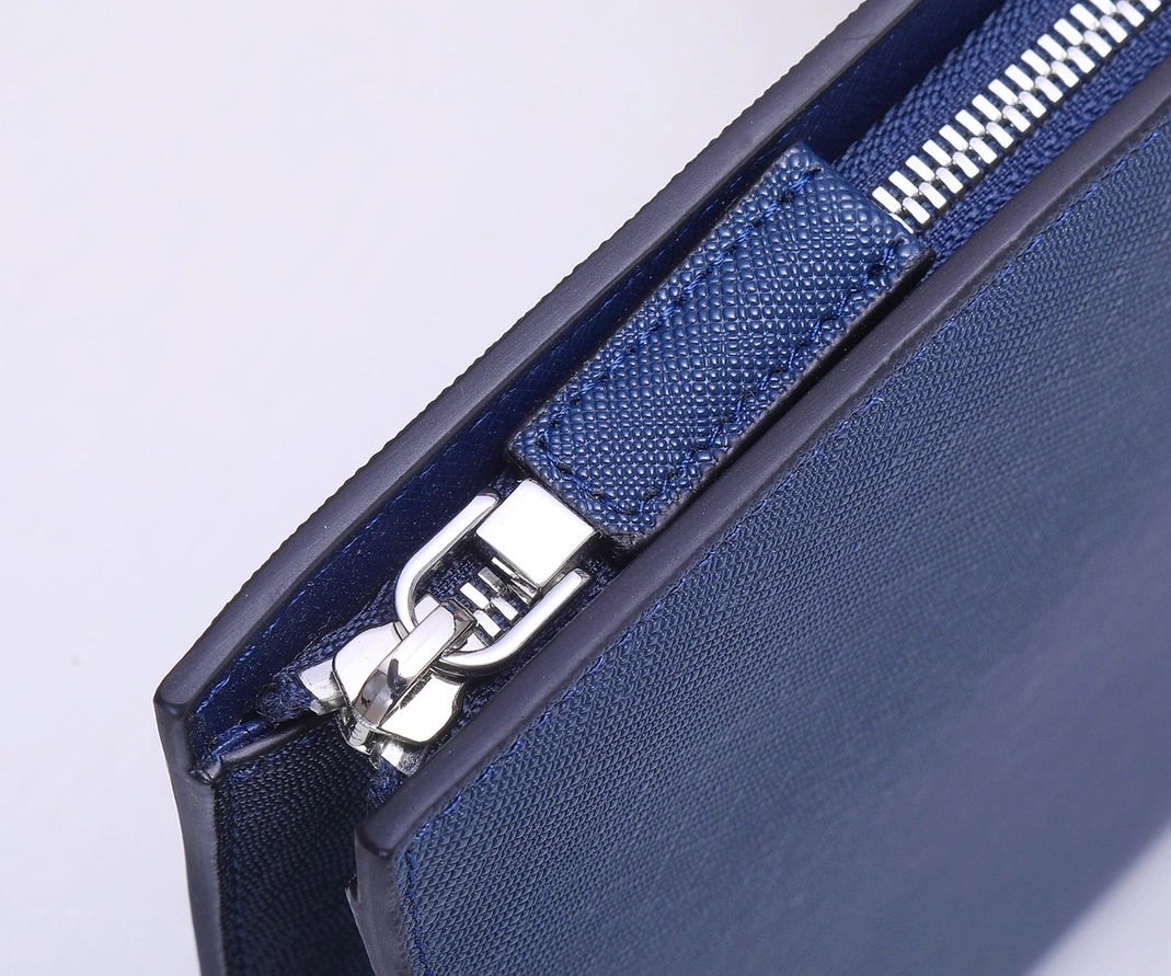 Reliable 6770 Prada AAA Man Wallets