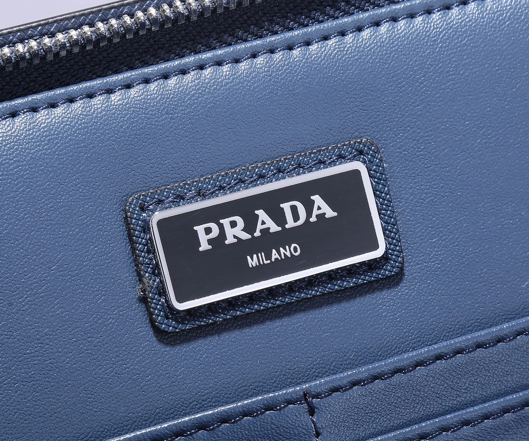 Reliable 6770 Prada AAA Man Wallets