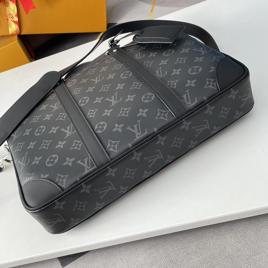 Reliable 6837 Louis Vuitton AAA Man Handbags