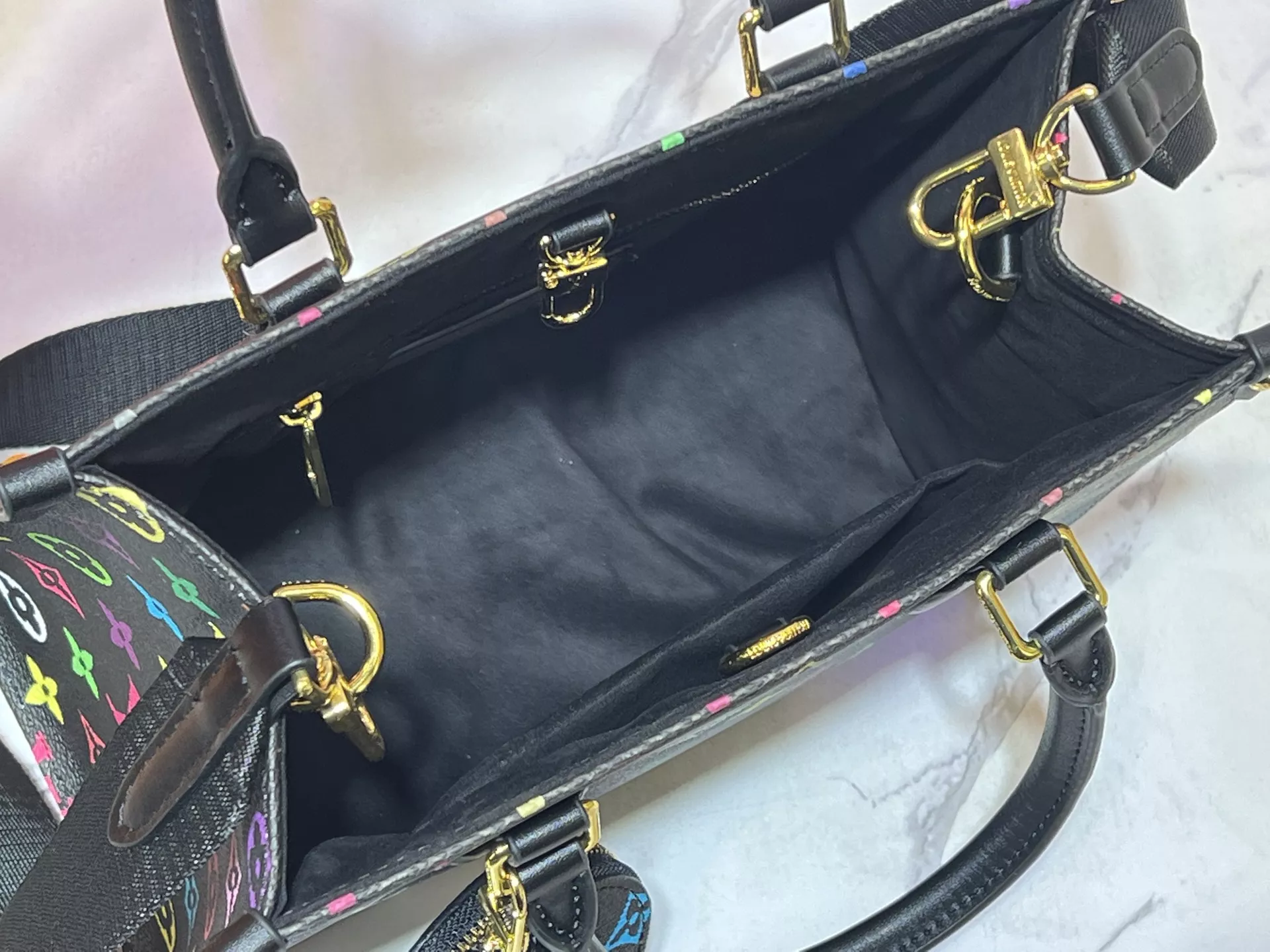 Reliable 6881 Louis Vuitton AAA Quality Handbags For Women