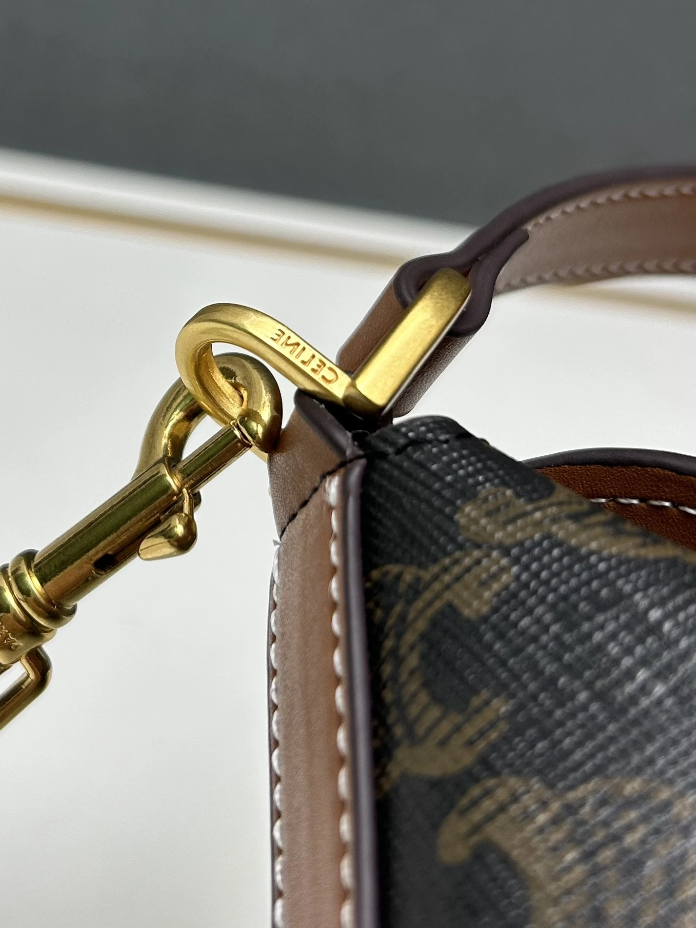 Reliable 7318 Celine AAA Quality Messenger Bags For Women