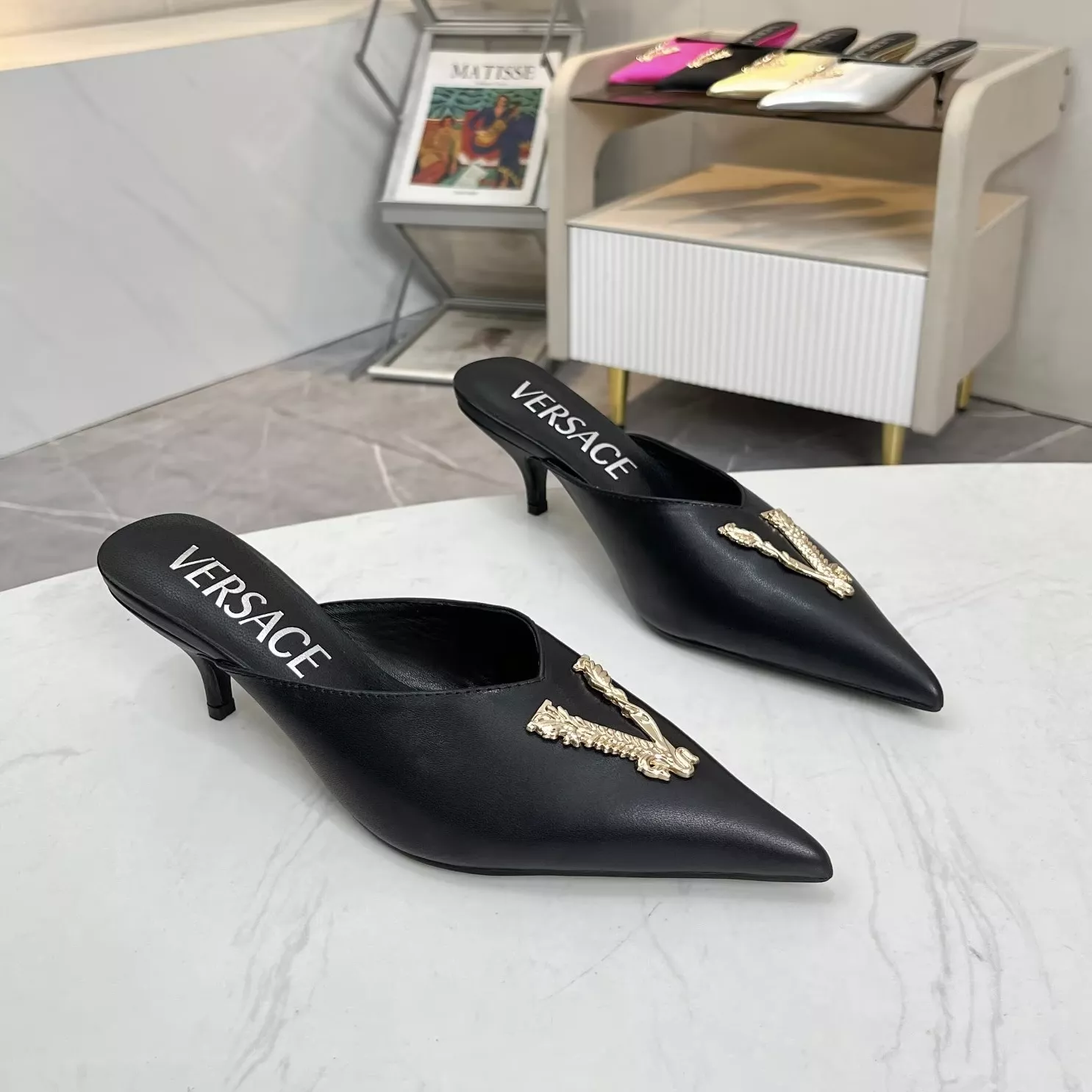 Reliable 7519 Versace Slippers For Women