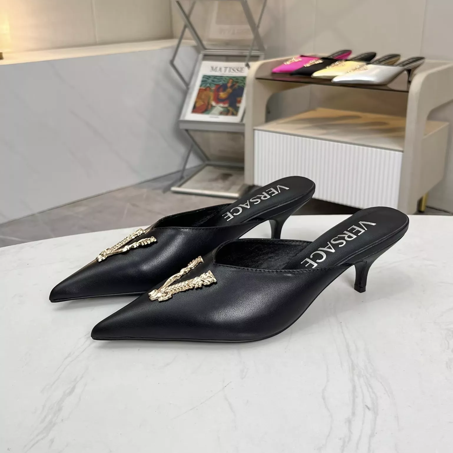 Reliable 7519 Versace Slippers For Women