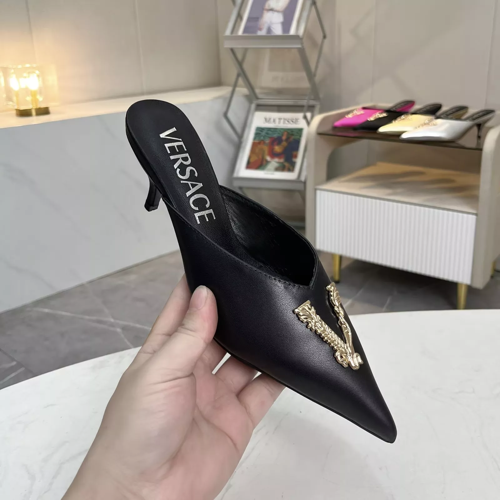 Reliable 7519 Versace Slippers For Women