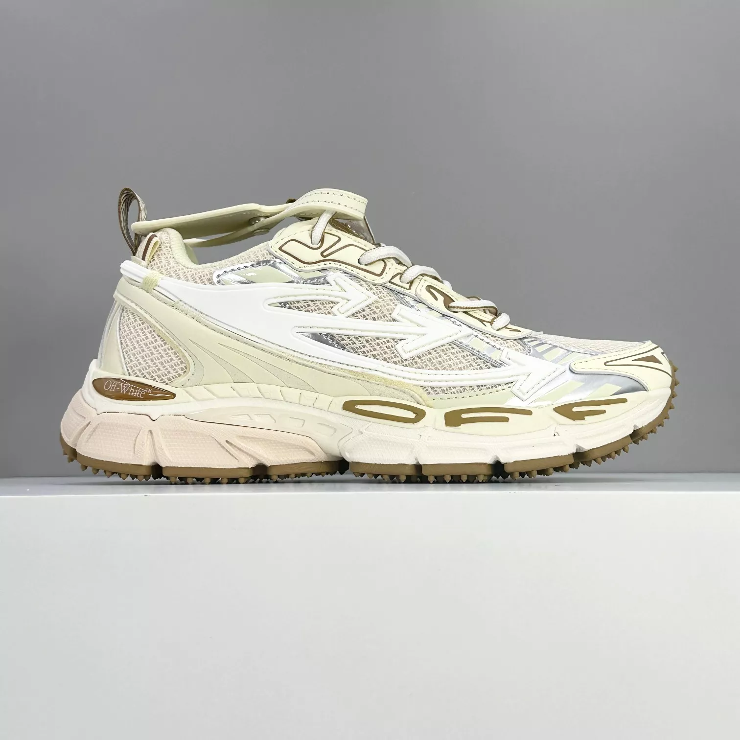 Reliable 7551 Off-White Casual Shoes For Men
