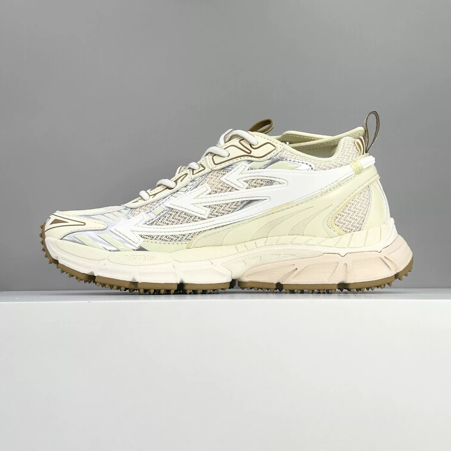 Reliable 7551 Off-White Casual Shoes For Men