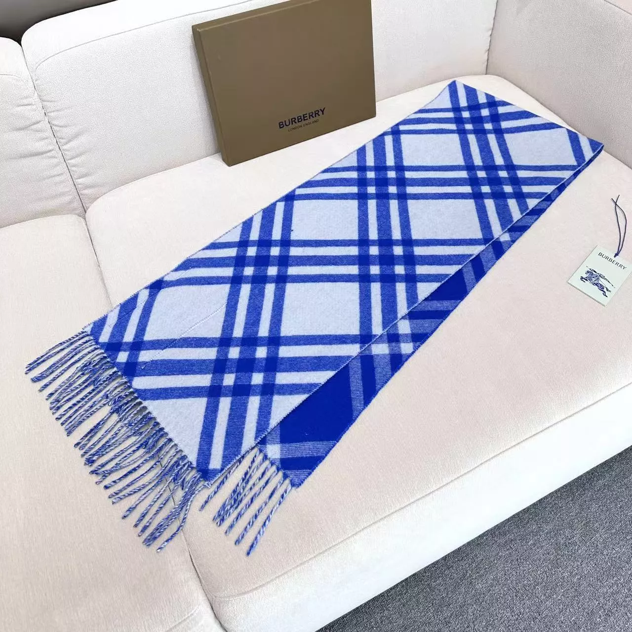 Reliable 7680 Burberry Scarf