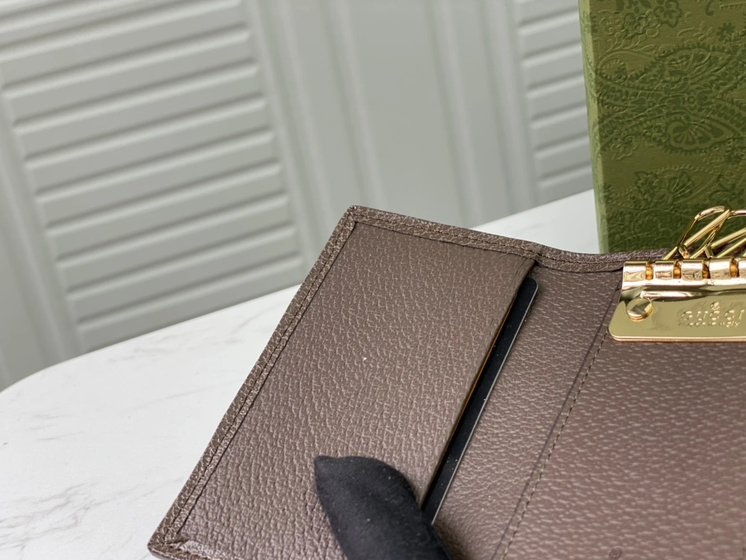 Reliable 775 Gucci AAA Quality Wallets