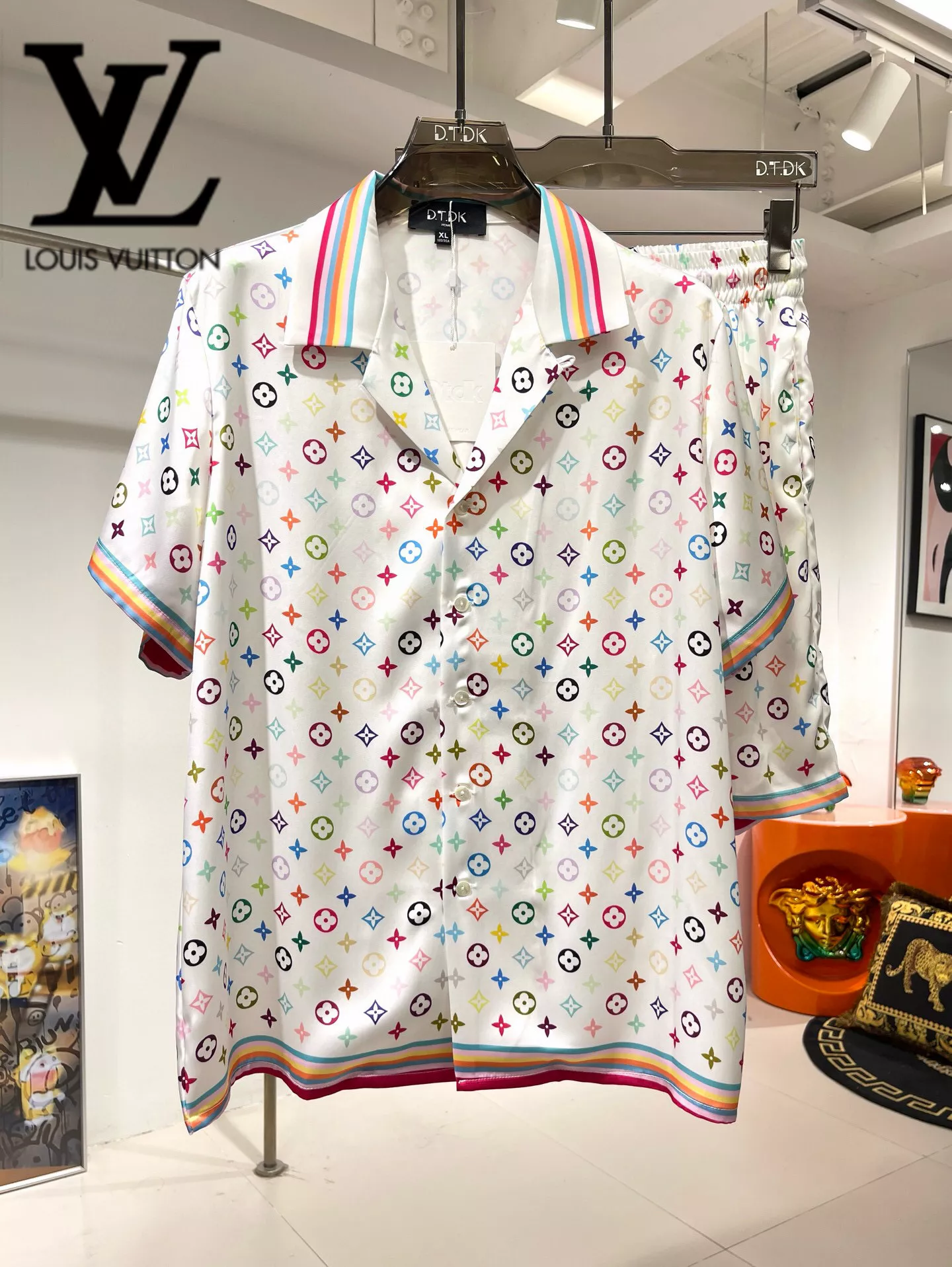 Reliable 7850 Louis Vuitton LV Tracksuits Short Sleeved For Men